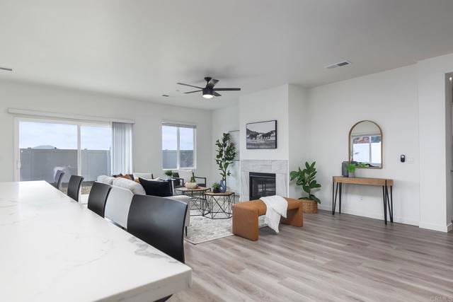 Detail Gallery Image 7 of 52 For 1609 Mauzy Way, El Cajon,  CA 92021 - 4 Beds | 3 Baths