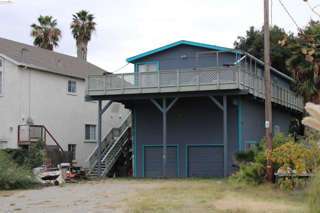 3210 Stone Rd, Bethel Island CA: https://media.crmls.org/mediaz/1a3c6402-0e82-4137-bcc3-aeeb27fc4380.jpg