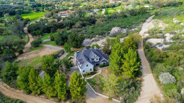 26691 Oak Trail Rd, Valley Center CA: https://media.crmls.org/mediaz/1a3d01a5-5b98-48e5-8313-726bfe908608.jpg