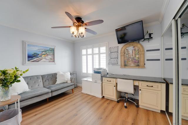 8490 Via Sonoma, La Jolla CA: https://media.crmls.org/mediaz/1a3ed779-c2db-4c1e-be28-e2df0cf2e1a5.jpg