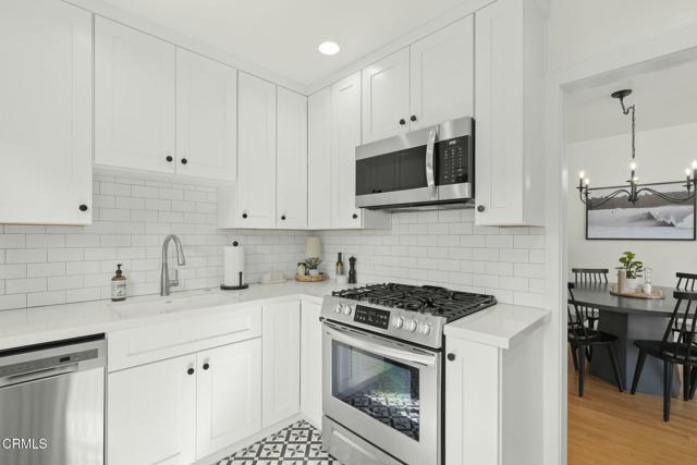 295 297 Estrella Street, Ventura CA: https://media.crmls.org/mediaz/1a3fda9b-05f1-4e6c-abc0-6e3afd321af1.jpg
