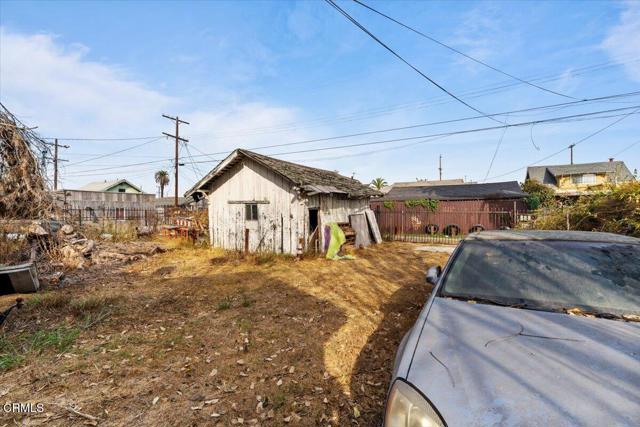 Detail Gallery Image 30 of 32 For 1749 W 49th St, Los Angeles,  CA 90062 - 4 Beds | 2/1 Baths