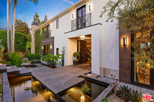 Image 39 of 43 For 888 Toulon Drive