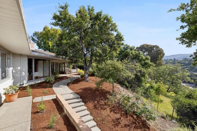 12675 La Cresta Drive, Los Altos Hills CA: https://media.crmls.org/mediaz/1a41ce5c-9977-4f16-be46-0a35e81969dd.jpg