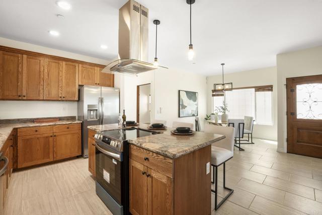 Detail Gallery Image 15 of 35 For 351 Maria Ave, Spring Valley,  CA 91977 - 3 Beds | 3 Baths