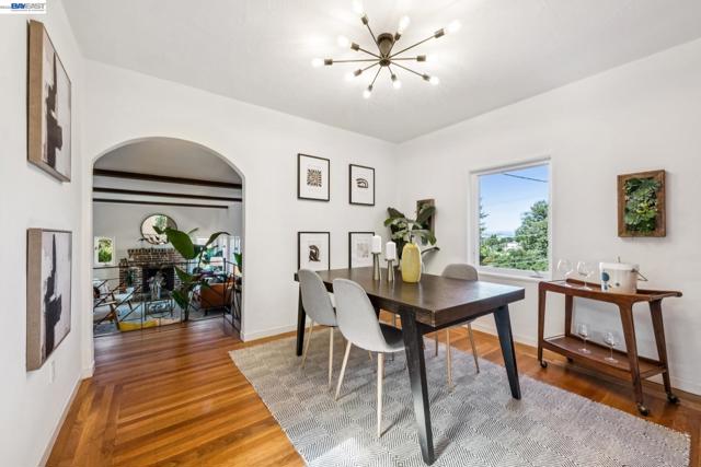 Image 19 of 60 For 491 Vincente Avenue