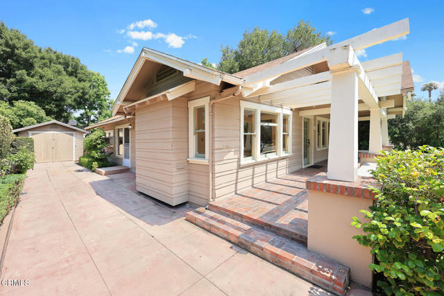 1722 Camden Avenue, South Pasadena CA: https://media.crmls.org/mediaz/1a43a342-9881-470b-961f-eadb51a9e94a.jpg