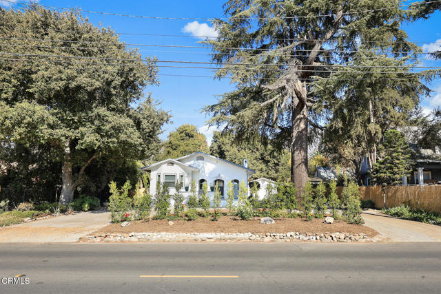 Detail Gallery Image 3 of 51 For 91 E Altadena Dr, Altadena,  CA 91001 - 4 Beds | 1/1 Baths