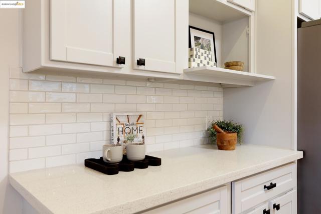 479 41st St, Oakland CA: https://media.crmls.org/mediaz/1a45a2fb-1d85-4283-b3b1-598bb347986d.jpg
