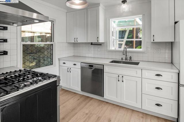 2019 E St, Hayward CA: https://media.crmls.org/mediaz/1a45e237-be1a-42f5-905a-8d18d3cf94e2.jpg