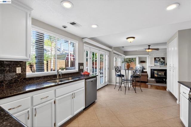 Image 15 of 40 For 1120 Gatetree Court