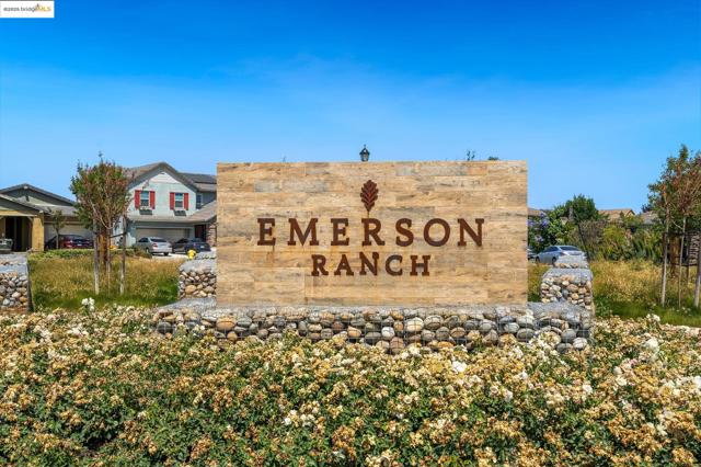 112 Willowrun Way, Oakley CA: https://media.crmls.org/mediaz/1a47b48e-af92-41e6-8539-f67c22e93dfb.jpg