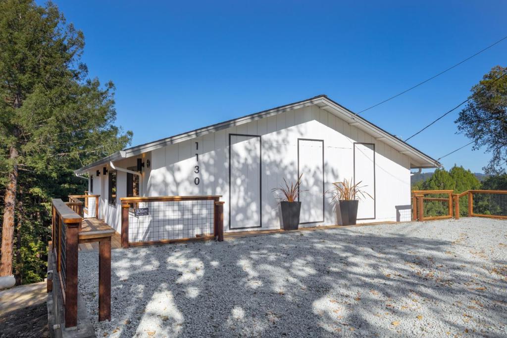 1130 Hidden Valley Road