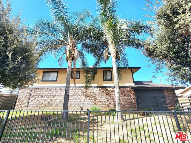 165 N Hamilton Avenue, Hemet CA: https://media.crmls.org/mediaz/1a4847ac-6f66-4f8a-a010-ff88832978b1.jpg