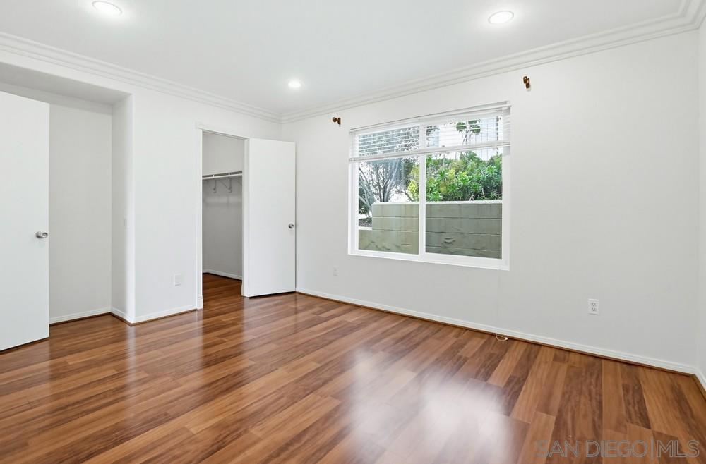 725 4th Ave - photo 19