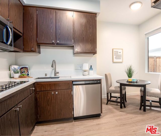 6150 Buckingham, 107 photo 7