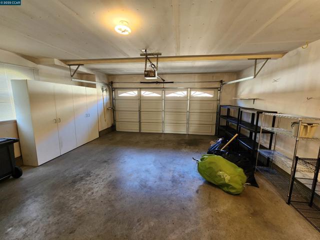 617 S Blackbrush Ln, San Ramon CA: https://media.crmls.org/mediaz/1a4a69bc-4d6b-4d5f-afd9-a47768bd82a3.jpg