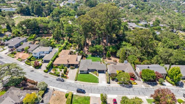 510 Yale Drive, San Mateo CA: https://media.crmls.org/mediaz/1a4b722e-ece3-4808-8961-2dd0d2fe71d6.jpg
