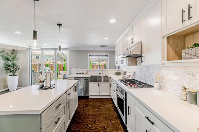 5562 Starcrest Drive, San Jose CA: https://media.crmls.org/mediaz/1a4bda18-ee88-42fb-97c4-1748e6643b9d.jpg