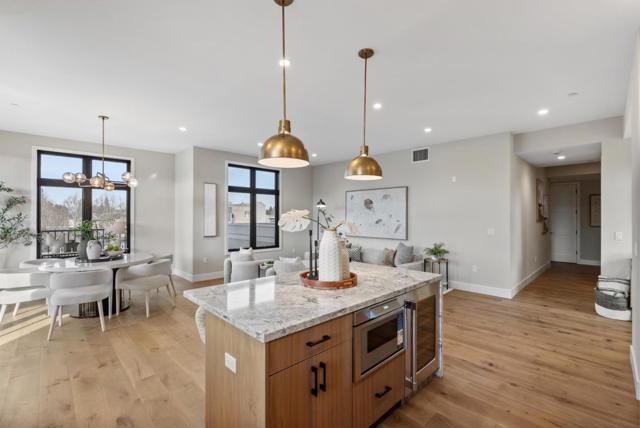 231 Hope Street, Mountain View CA: https://media.crmls.org/mediaz/1a4cf275-42ff-49a7-bfdb-74f66befae0e.jpg