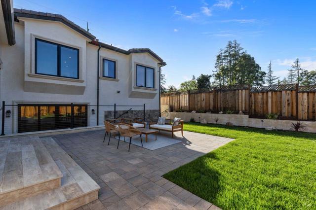 18071 Saratoga Los Gatos Road, Monte Sereno CA: https://media.crmls.org/mediaz/1a4db5f9-86c3-4dfb-b30f-ecb43b5380b3.jpg