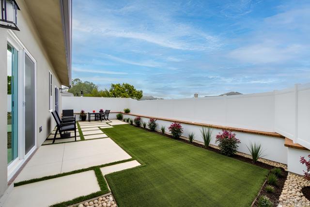 1609 Mauzy Way, El Cajon CA: https://media.crmls.org/mediaz/1a4ee82c-c518-478a-9d1e-ee0c97069dd8.jpg