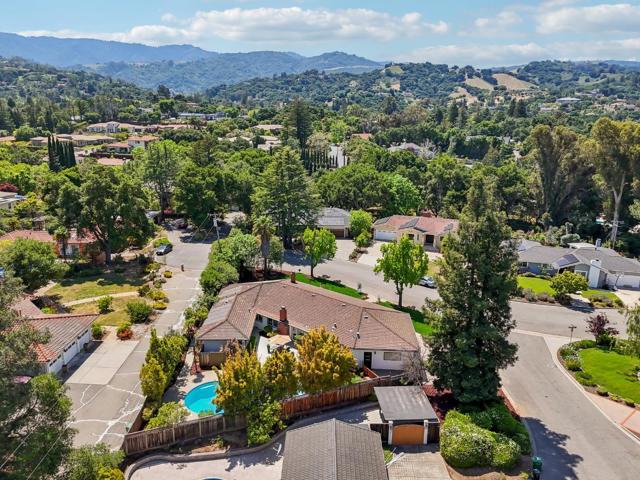 13056 Brandywine Drive, Saratoga CA: https://media.crmls.org/mediaz/1a4efc57-c7a9-4c27-8f94-daf7d3051acb.jpg