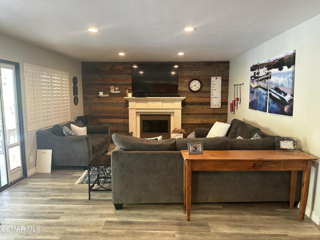 1961 Mccrea Road, Thousand Oaks CA: https://media.crmls.org/mediaz/1a4f9bec-b344-47ec-923e-35d4ea754418.jpg