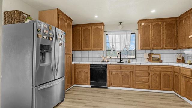 Image 20 of 49 For 352 Cowden Road