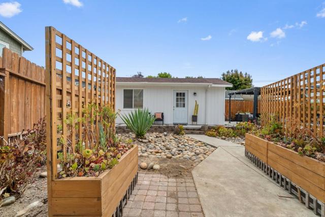 3080 Eleanor Way, Santa Cruz CA: https://media.crmls.org/mediaz/1a519ec2-e964-4577-8a25-f65223db5bd7.jpg