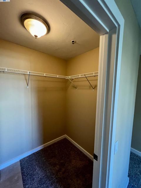 Image 22 of 38 For 6400 Christie Ave  5211