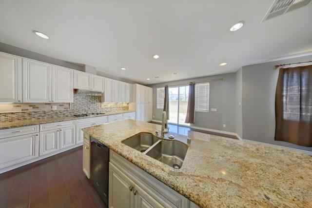 2300 Thorncroft Circle, Palmdale CA: https://media.crmls.org/mediaz/1a51e3b9-3e2b-4dfc-8ea1-c5ca80c864eb.jpg
