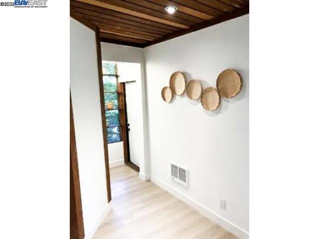 21401 Santa Clara Ave, Monte Rio CA: https://media.crmls.org/mediaz/1a51f25e-4997-4d93-92e4-9be4e6931479.jpg