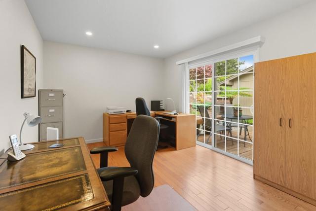 7547 Arden Way, Aptos CA: https://media.crmls.org/mediaz/1a521a44-fc46-4735-b6c0-7d23e7ce2f52.jpg