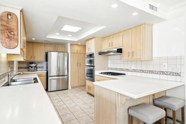 4343 Avenida Gregory, Spring Valley CA: https://media.crmls.org/mediaz/1a52654e-1acc-496f-88ca-600aa4fdd81f.jpg