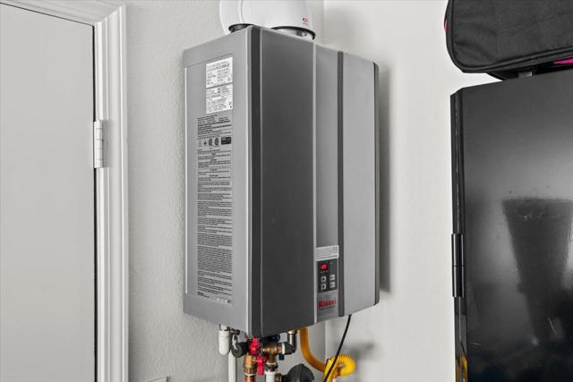 42940 Ascona Lane, Indio CA: https://media.crmls.org/mediaz/1a52d84f-10b2-4654-a2d8-eb93e7b6e349.jpg