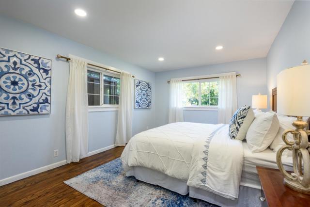 2023 Valparaiso Avenue, Menlo Park CA: https://media.crmls.org/mediaz/1a5345f0-4d16-4c12-8050-cd33206d2d52.jpg