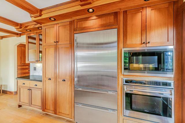 5005 Emerald Street, Capitola CA: https://media.crmls.org/mediaz/1a537b6a-1627-49d2-9cc2-58faa8323332.jpg
