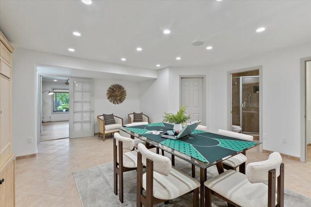 17095 Summit Way, Los Gatos CA: https://media.crmls.org/mediaz/1a549205-5a38-458e-af3c-8f762a053b06.jpg