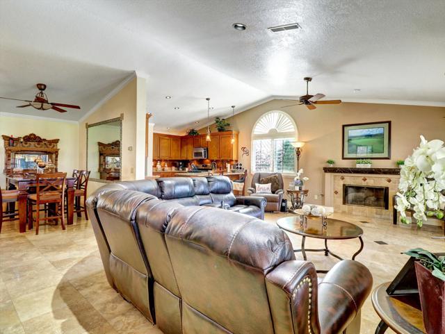 64771 Augusta Ave Avenue, Desert Hot Springs CA: https://media.crmls.org/mediaz/1a554d0c-343b-4369-8148-78d6759d460b.jpg