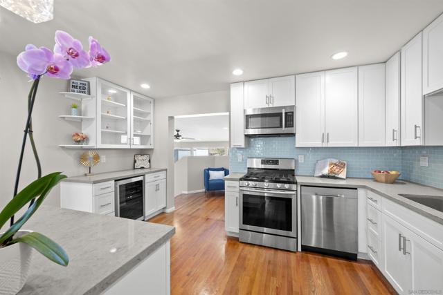 3833 Tomahawk Ln, San Diego CA: https://media.crmls.org/mediaz/1a5552ec-7569-4adb-a403-6fc8ce68fff0.jpg