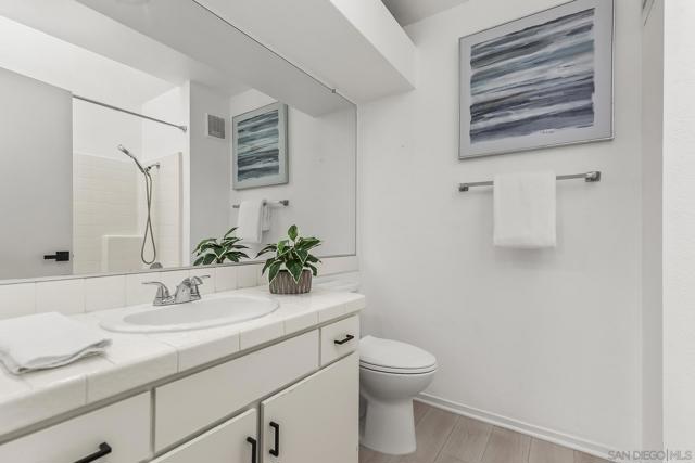 6422 CAMINITO LISTO, San Diego CA: https://media.crmls.org/mediaz/1a556f89-45fc-48cd-a965-2a4fa5cc7235.jpg