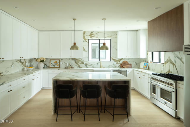4245 W 62nd Street, Los Angeles CA: https://media.crmls.org/mediaz/1a55fb7a-f436-4f3a-be62-7dbdb558cd5d.jpg