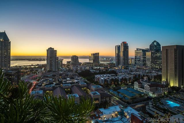 645 Front Street, San Diego CA: https://media.crmls.org/mediaz/1a56fbce-7adf-4f26-a2ee-ad33b488740d.jpg