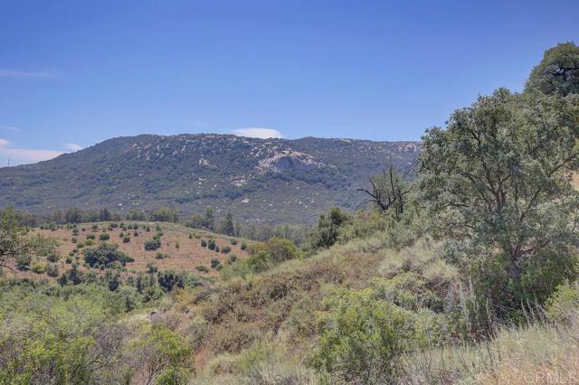 0 Camino Estribo, Temecula CA: https://media.crmls.org/mediaz/1a58386a-64db-45fb-887b-9993c306227c.jpg