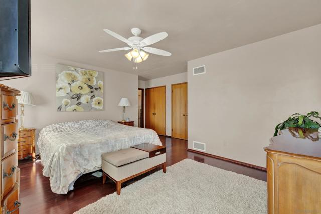 1945 Wedgemere Road, El Cajon CA: https://media.crmls.org/mediaz/1a5873cd-2c5a-4a77-be88-1097dd1bde8c.jpg