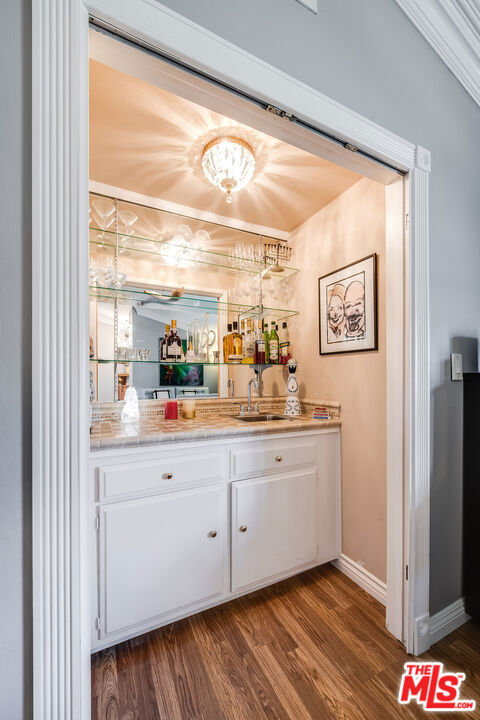 2223 Mcrae Drive, San Pedro CA: https://media.crmls.org/mediaz/1a5886b4-acd5-4753-9eb2-98899ba49deb.jpg