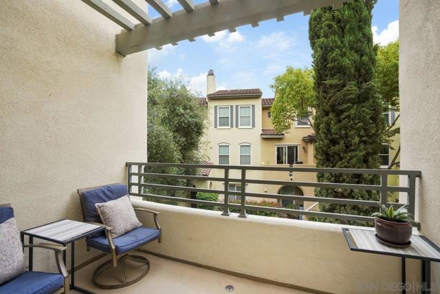 2989 Escala Circle, San Diego CA: https://media.crmls.org/mediaz/1a592521-085e-4b43-aada-af2914fd3871.jpg