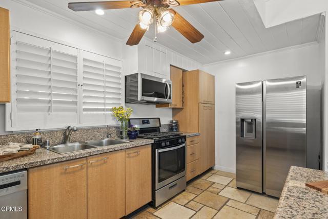 Detail Gallery Image 15 of 63 For 280 Rossmore Dr, Oxnard,  CA 93035 - 4 Beds | 2 Baths