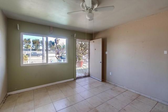 3305 3307 Clairemont Mesa Blvd, San Diego CA: https://media.crmls.org/mediaz/1a5b6aca-5400-40f8-952b-b1322c537330.jpg